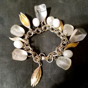 Vtg chunky Lucite Charm Bracelet gold/silvertone